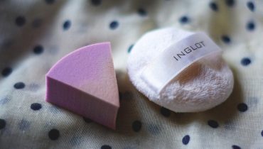 how to clean a makeup sponge