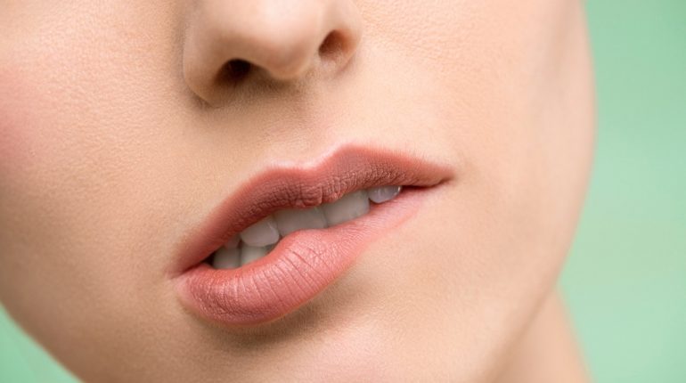 causes of dry chapped lips
